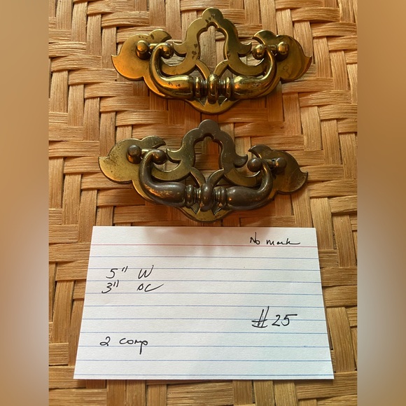 Vintage Antiqued Brass Drawer Cabinet Pull 5”width 3” centers Set of 2 - Picture 1 of 2
